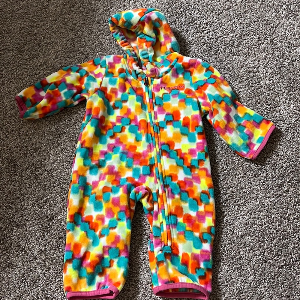 Infant snow suit. Arctix brand. Multicolored. 6-9 months.